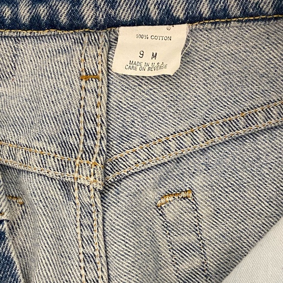 Vintage high waisted Levi’s - Picture 2 of 3